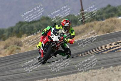 media/Oct-13-2025-Moto Forza (Mon) [[a66d839500]]/3-B Group/Session 3 (Turn 16)/